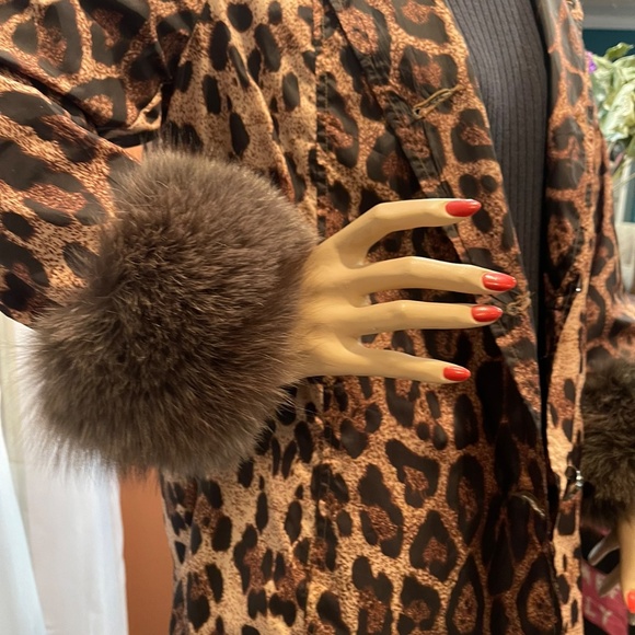 Fur Wrist Cuffs - Picture 3 of 3
